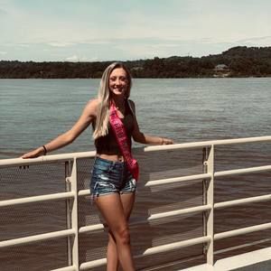 Meet your Posher, Savannah